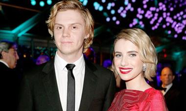 /vidasocial/emma-roberts-y-evan-peters-retoman-planes-de-boda/36867.html