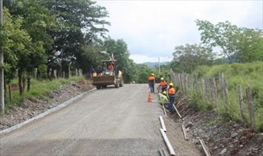 /vidasocial/hoy-se-inicio-la-construccion-de-47-kilometros-de-carretera-en-veraguas/37705.html
