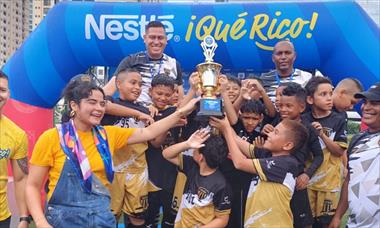 /deportes/nestle-cierra-con-exito-la-copa-que-rico-2025-impulsando-el-deporte-y-la-ninez-de-panama/105394.html