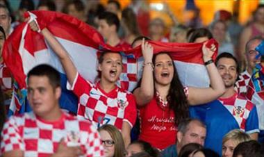 /deportes/croacia-multada-por-fifa-al-hacer-canticos-racistas/35375.html