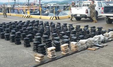 /vidasocial/tres-colombianos-y-un-panameno-detenidos-con-749-paquetes-de-cocaina/46205.html