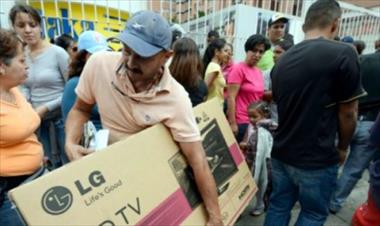 /vidasocial/saqueos-en-venezuela-me-hacen-recordar-a-los-de-panama-en-el-89/22670.html