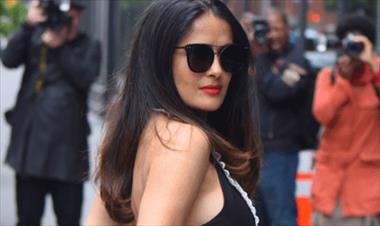 /vidasocial/salma-hayek-sube-la-temperatura-con-fotografia-en-la-ducha/60522.html