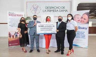 /vidasocial/laboratorios-siegfried-hace-una-importante-donacion-al-despacho-de-la-primera-dama/92019.html