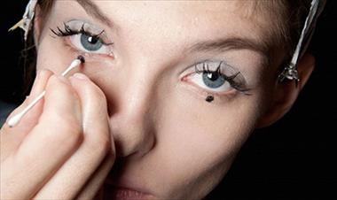 /spotfashion/-dot-eyeliner-renace-el-maquillaje-al-estilo-twiggy-/40426.html