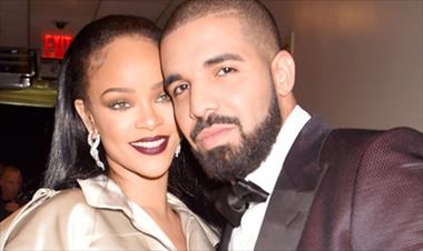 /vidasocial/drake-envio-sus-buenos-deseos-desde-machester-a-rihanna/41977.html