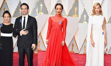 /vidasocial/el-lazo-azul-de-las-estrellas-en-los-oscars/43431.html