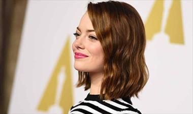 /cine/emma-stone-le-envia-un-regalo-al-estudiante-que-la-invito-a-su-baile-de-graduacion/50143.html