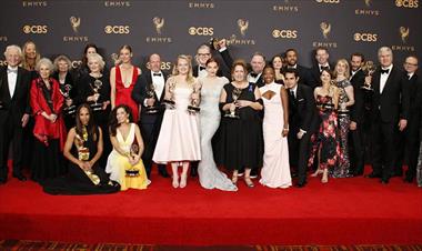 /cine/ganadores-de-los-emmys-2017-the-handmaid-s-tale-y-big-little-lies-se-convierten-en-las-estrellas-de-la-noche/64056.html