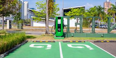 /vidasocial/ensa-instala-nuevas-estaciones-de-carga-para-vehiculos-electricos-en-towncenter/105598.html