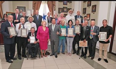 /deportes/homenaje-a-exjugadores-de-la-seleccion-nacional/78873.html