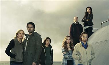 /cine/-fear-the-walking-dead-se-renovara-y-estrenara-showrunners/48254.html