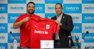 /deportes/betcris-y-fpf-sellan-una-alianza-historica-para-apoyar-el-futbol-panameno/105299.html