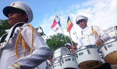 /vidasocial/estadio-maracana-celebra-con-las-bandas/36383.html