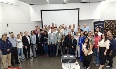/vidasocial/spia-cierra-con-exito-el-foro-minero-2025-y-abre-dialogo-sobre-la-mineria-en-panama/106056.html