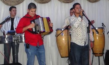 /musica/issac-de-leon-celebro-sus-12-anos-de-carrera/18004.html