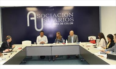 /vidasocial/reunion-entre-el-fmi-y-la-asociacion-de-usuarios-de-la-zlc/77566.html