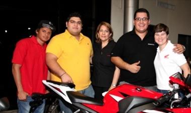 /vidasocial/chiriqui-goza-del-poder-sobre-ruedas-de-la-gente-de-bahia-motors/14371.html