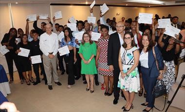 /vidasocial/fundacion-aes-panama-abre-convocatoria-gratuita-para-la-tercera-edicion-de-preparandome-con-energia-/106855.html