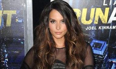 /vidasocial/genesis-rodriguez-enamora-a-romeo-santos-en-su-nuevo-videoclip/42265.html
