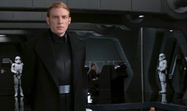 /cine/domhnall-gleeson-admite-lo-mucho-que-le-sorprendio-el-guion-de-the-last-jedi-/65448.html