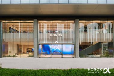 /zonadigital/se-inaugura-la-primera-tienda-insignia-honor-alpha-store-forjando-un-centro-global-para-el-crecimiento-de-su-ecosistema-de-dispositivos-de-ia-a-nivel/106246.html