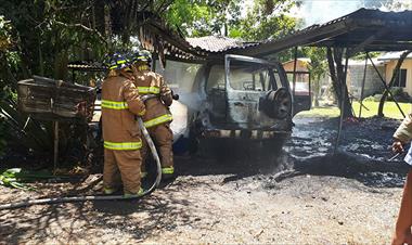 /vidasocial/camioneta-se-incendia-en-bocas-del-toro/62281.html