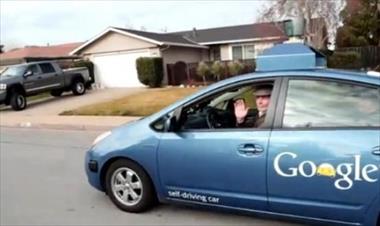 /zonadigital/google-publica-un-espectacular-video-de-su-coche-que-conduce-solo/13884.html