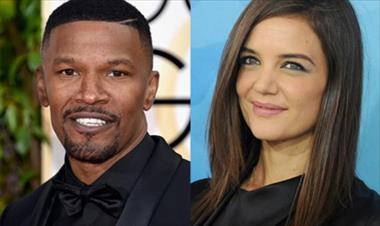 /vidasocial/jamie-foxx-y-katie-holmes-mantienen-una-relacion/47110.html