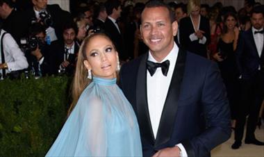 /vidasocial/-jennifer-lopez-y-alex-rodriguez-listos-para-lanzarse-al-agua-/51434.html