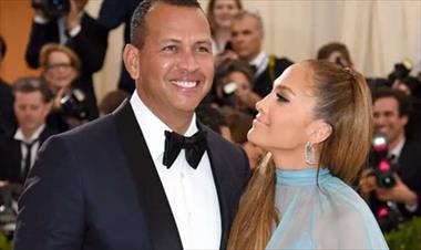 /vidasocial/jennifer-lopez-y-alex-rodriguez-pasean-en-bicicleta-por-las-calles-de-nueva-york/56509.html