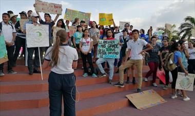 /vidasocial/jovenes-panamenos-se-unen-al-fridays-for-future-/86728.html