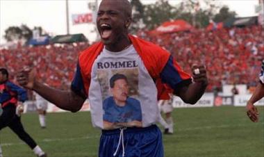/deportes/julio-cesar-dely-valdes-podria-tomar-las-riendas-de-la-sele/84725.html