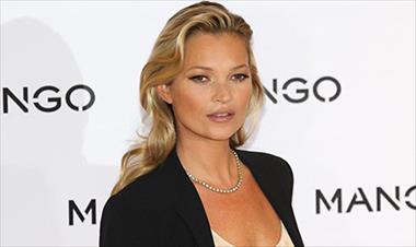 /spotfashion/kate-moss-un-icono-de-la-moda-esta-de-cumpleanos/39721.html