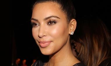 /vidasocial/kim-kardashian-tome-una-experiencia-tragica-y-permiti-que-me-ensenara-/45576.html