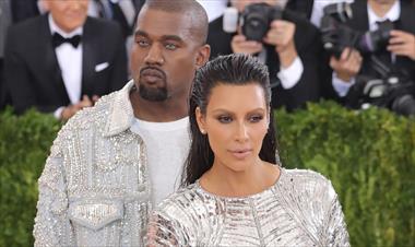 /vidasocial/kim-kardashian-confirma-que-espera-su-tercer-bebe/65241.html