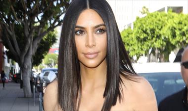 /vidasocial/kim-kardashian-habria-anunciado-el-embarazo-de-khloe-kylie-y-ella/65541.html