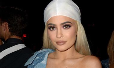 /vidasocial/kylie-jenner-acusada-por-la-policia-del-photoshop-/49663.html