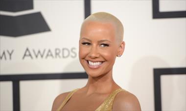 /vidasocial/la-modelo-amber-rose-se-tatuo-para-superar-a-su-ex/42706.html