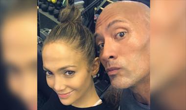 /vidasocial/-la-roca-y-jennifer-lopez-entrenan-fuertemente/54674.html