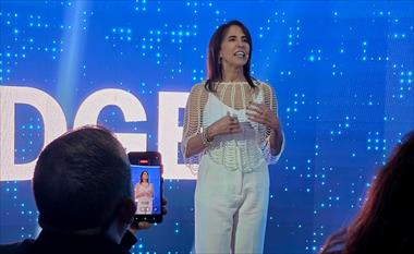 /vidasocial/ford-presenta-en-panama-la-nueva-edge-2026-potencia-hibrida-y-tres-filas-para-mayor-autonomia-y-espacio/106339.html