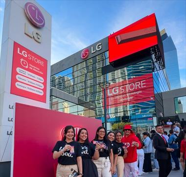/zonadigital/lg-electronics-ilumina-la-ciudad-de-panama-con-su-imponente-pantalla-led/106263.html