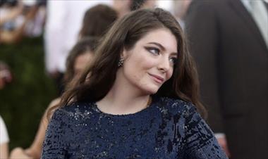 /vidasocial/lorde-revelo-la-condicion-neurologica-que-padece/48634.html