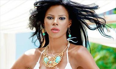 /vidasocial/reina-de-la-feria-de-colon-desea-saltar-a-la-pantalla/45761.html