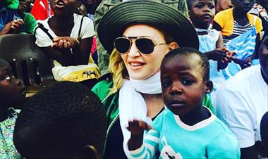 /vidasocial/madonna-orgullosa-de-sus-nuevas-pequenas/45070.html