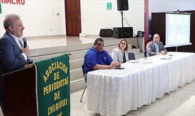 /vidasocial/manuel-campo-vidal-realizo-conversatorio-sobre-marketing-electoral-/73182.html