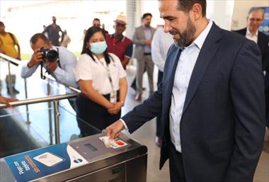 Metro de Panamá, SONDA y Mastercard habilitan pago sin contacto para beneficiar a usuarios del Metro