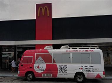 /vidasocial/arcos-dorados-y-fundacion-donavida-contribuyen-a-salvar-decenas-de-vidas-con-una-jornada-de-donacion-de-sangre/104964.html