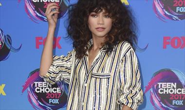 /spotfashion/las-mejores-vestidas-en-los-teen-choice-awards-2017/60574.html