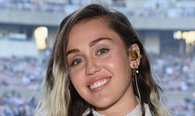 /vidasocial/miley-cyrus-revelo-como-fue-trabajar-desde-los-13-anos/65126.html